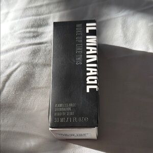 IL MAKIAGE Woke Up Like This Foundation- 075